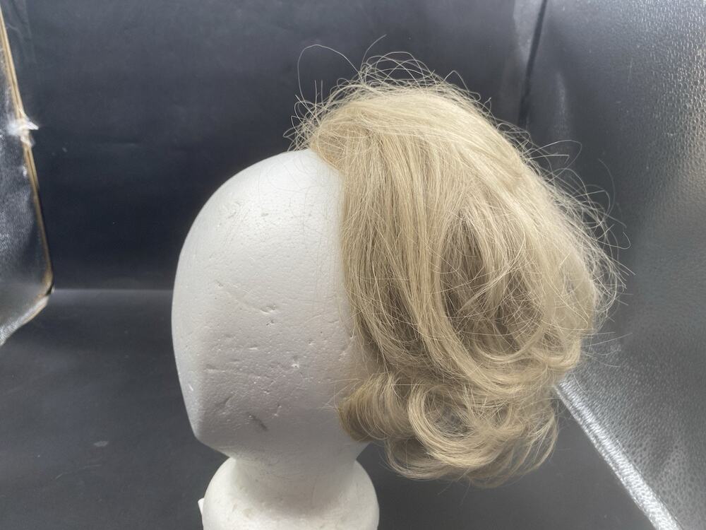 Realistic Clip On Cluster Light Brown/Sandy Blonde Wavy 100% Modacrylic